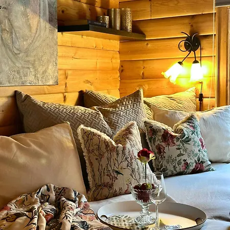 A Haven For Peace, Good Food, And Hiking Ferienhaus Storslett